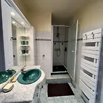 Duplex Vue Sur קאבורג